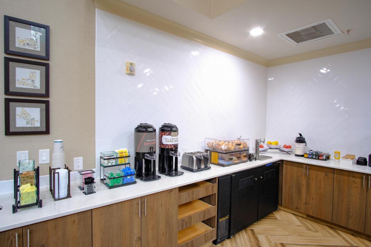 提科斯坦福德驻桥套房酒店 外观 照片
